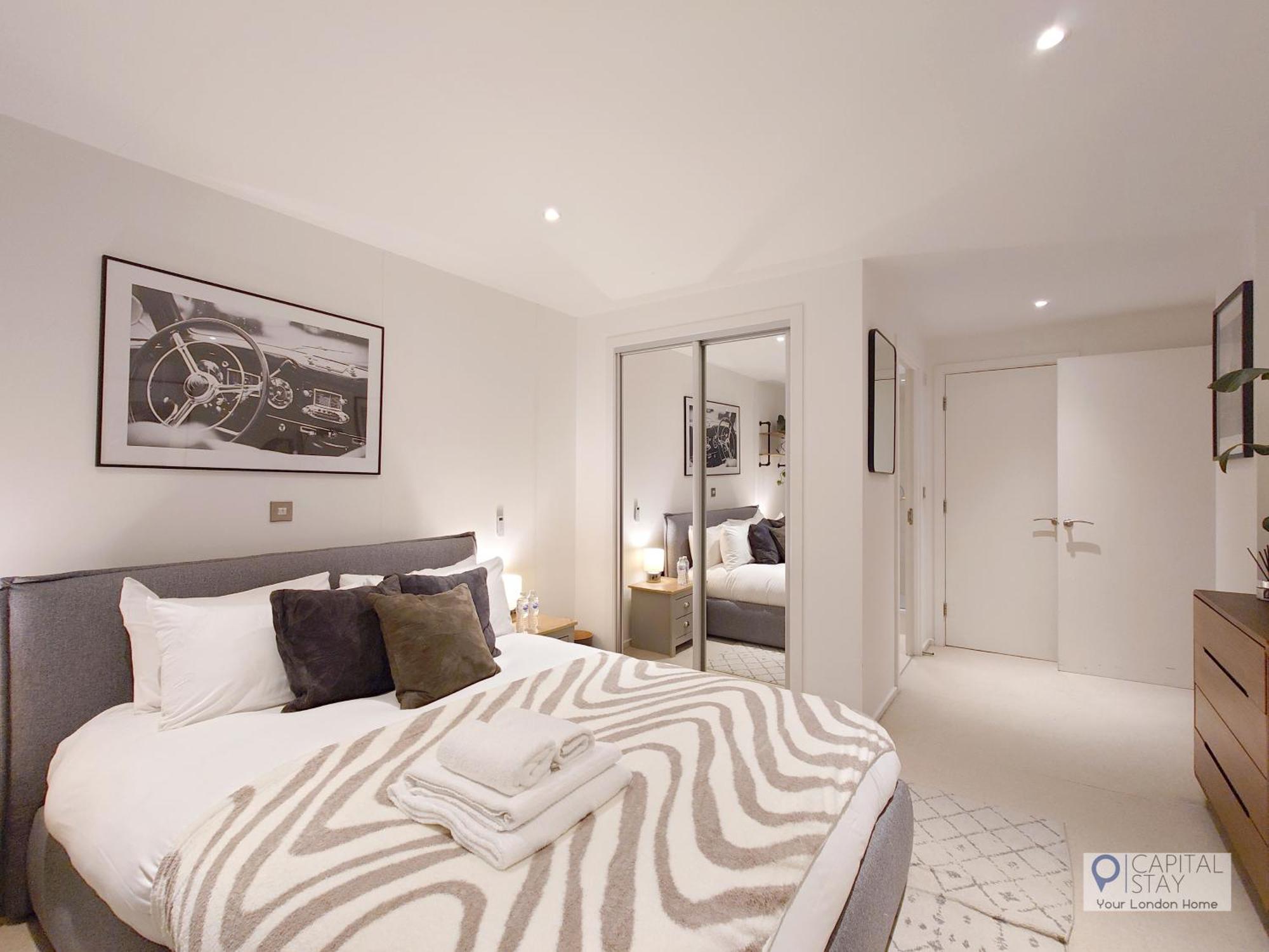Apartment Deluxe Two Bed With River & View