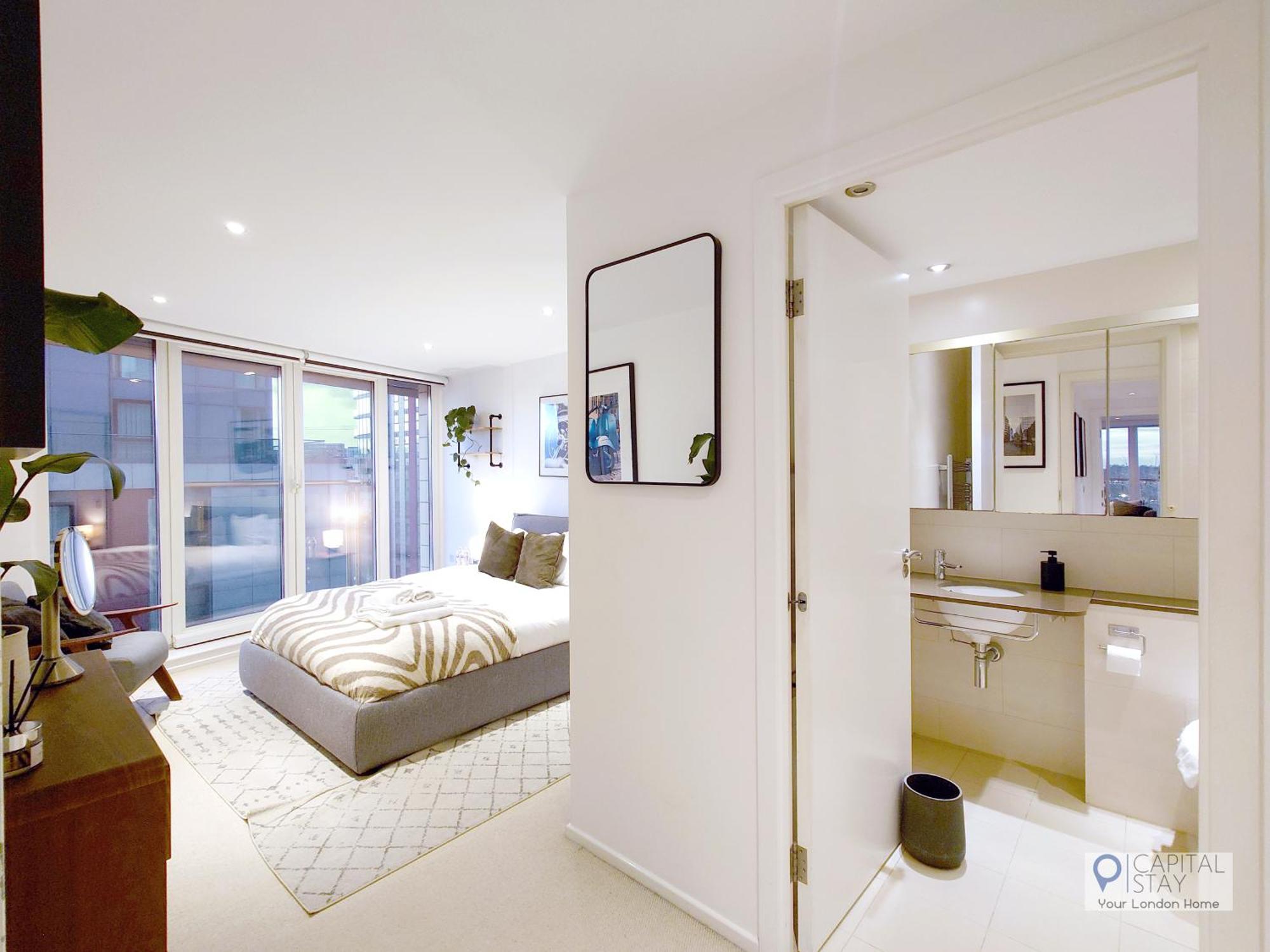 Deluxe Two Bed With River & View *